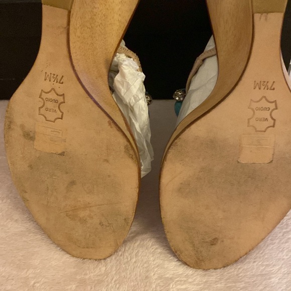 Beautiful Jeweled Wedge - Picture 5 of 13